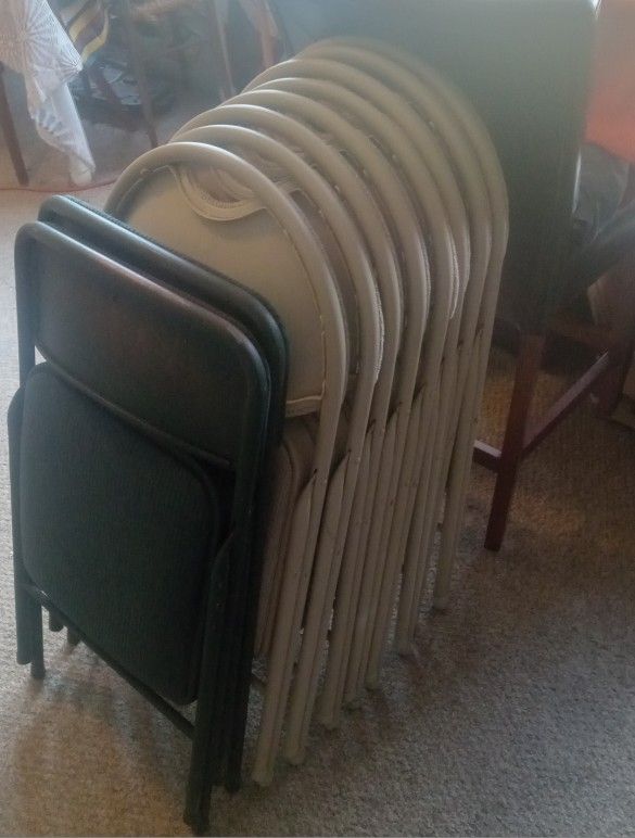 10 Folding Padded Chairs