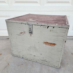 Vintage Homemade Wood Metal Edged Storage Bin Trunk Crate Tool Box