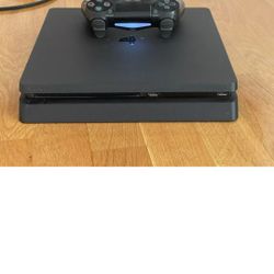 Playstation 4 Slim