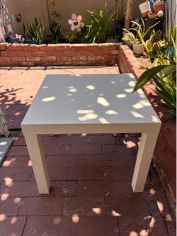 Ikea lack small table