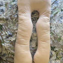 Pregnancy pillow