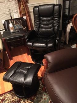 Reclining Italian ottoman and chair