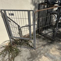 Pet Fence Panels - Easy Set Up Or Take Down. Metal. ( Bonus: Puppy Lawn Base Holder- Perfect For Deck/ Balcony).
