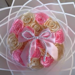 pink and crème bouquet 