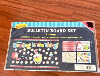 Dr. Suess decorative set –NEW– bulletin board, reading, students, classroom, teacher, border