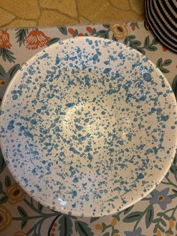 Decorative/serving bowl