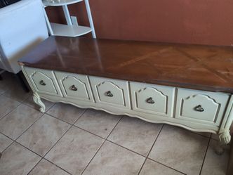 Vintage 1960s Bassett French Provincial Low-Profile Dresser / Credenza