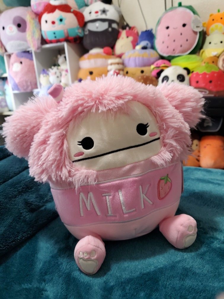 Strawberry Milk Brina