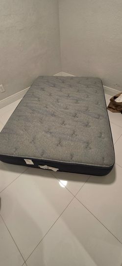 Full size serta mattress