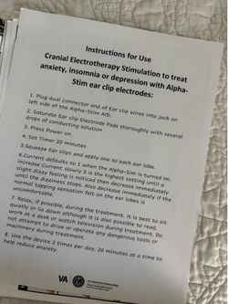 Electrotherapy ear clips