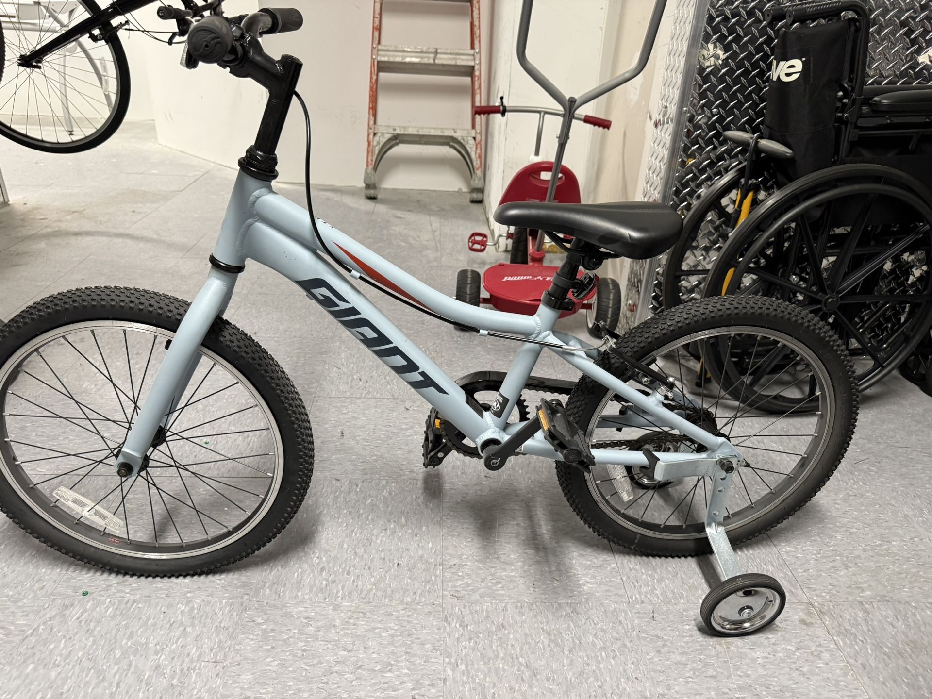GIANT Kids Bikes Brand New