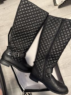 New Fashion Boots 7 1/2