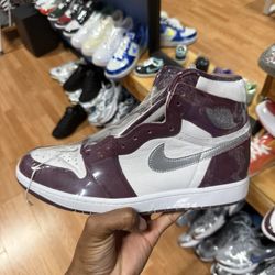 Sz 10.5 | USED | Air Jordan Retro 1 High OG “court Purple 2.0”