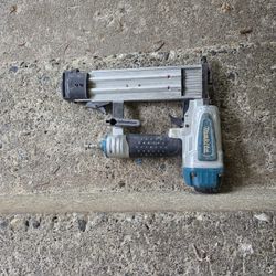 Makita 18 Guage Nail Gun