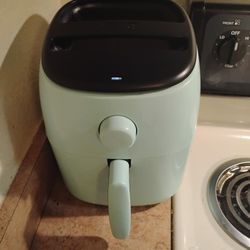 Dash 2.6-Qt Air Fryer (Turquoise)