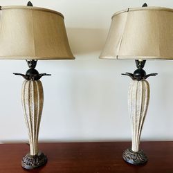2 Pcs Lamp Set. 