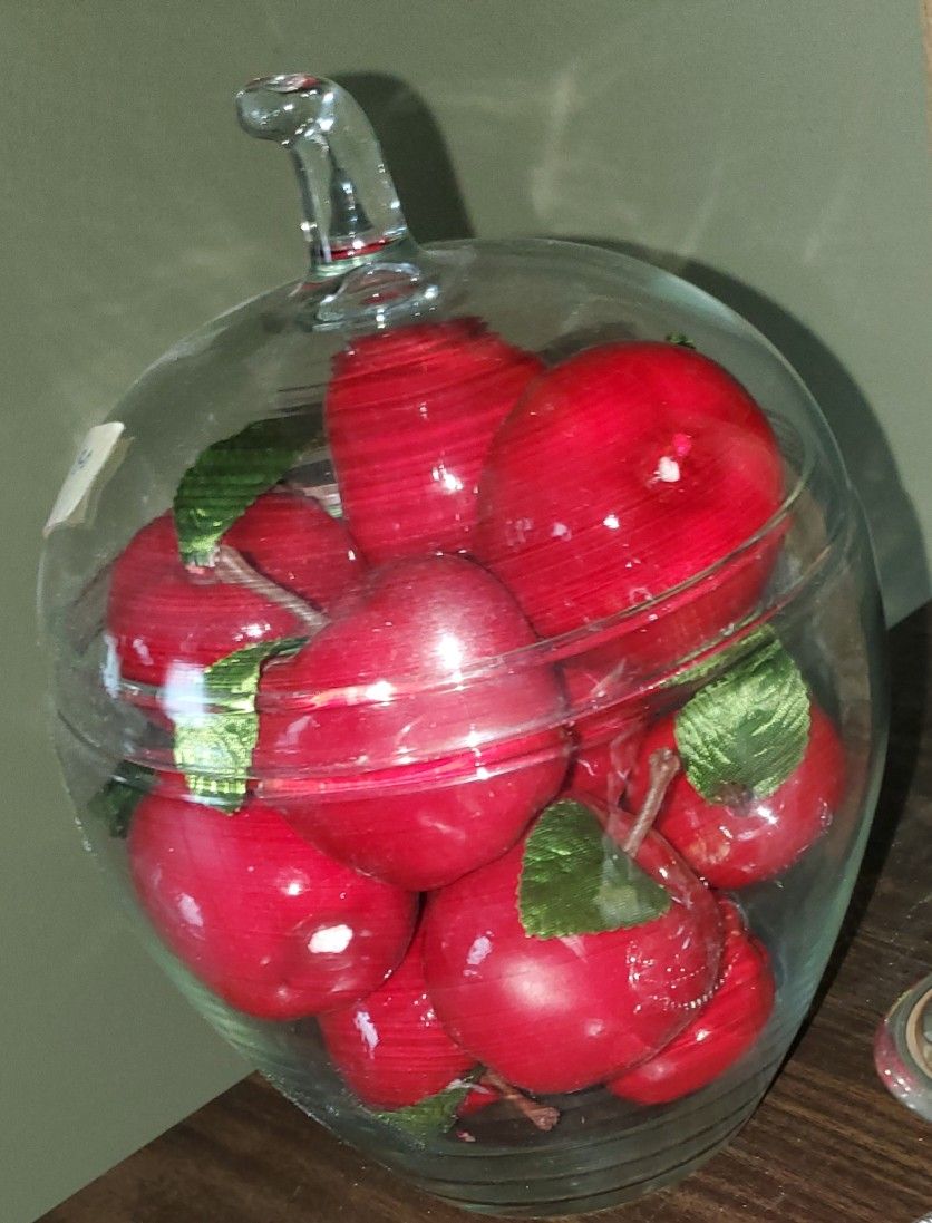 Decorative Clear Glass Of Apples