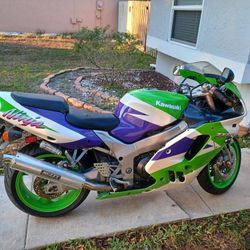 1995 Kawasaki ZX9R
