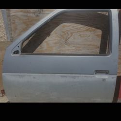 Nissan P.U.  Door Shell '97 Older