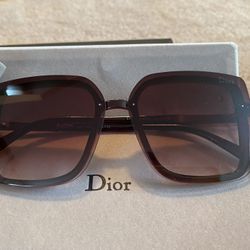 Sunglasses Dior Brown