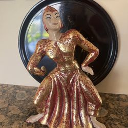 Vtg Yona Thai statue