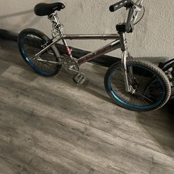 REDLINE 340   MENS 20 INCH BICYCLE