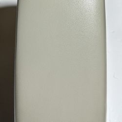 2007-2011 Toyota Camry Armrest / Center Console Lid