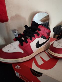 Nike shoes dunk low GS,