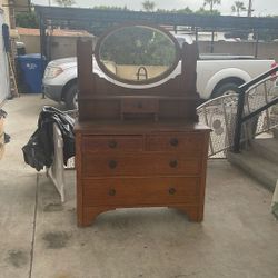 Vintage dresser