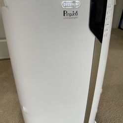 $250 De’Longhi 3-in-1 Pinguino UV-Carelight Portable Air Conditioner