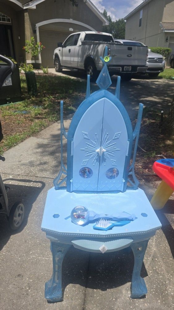 Elsa Mirror