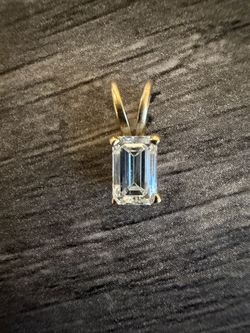 14k gold natural diamond