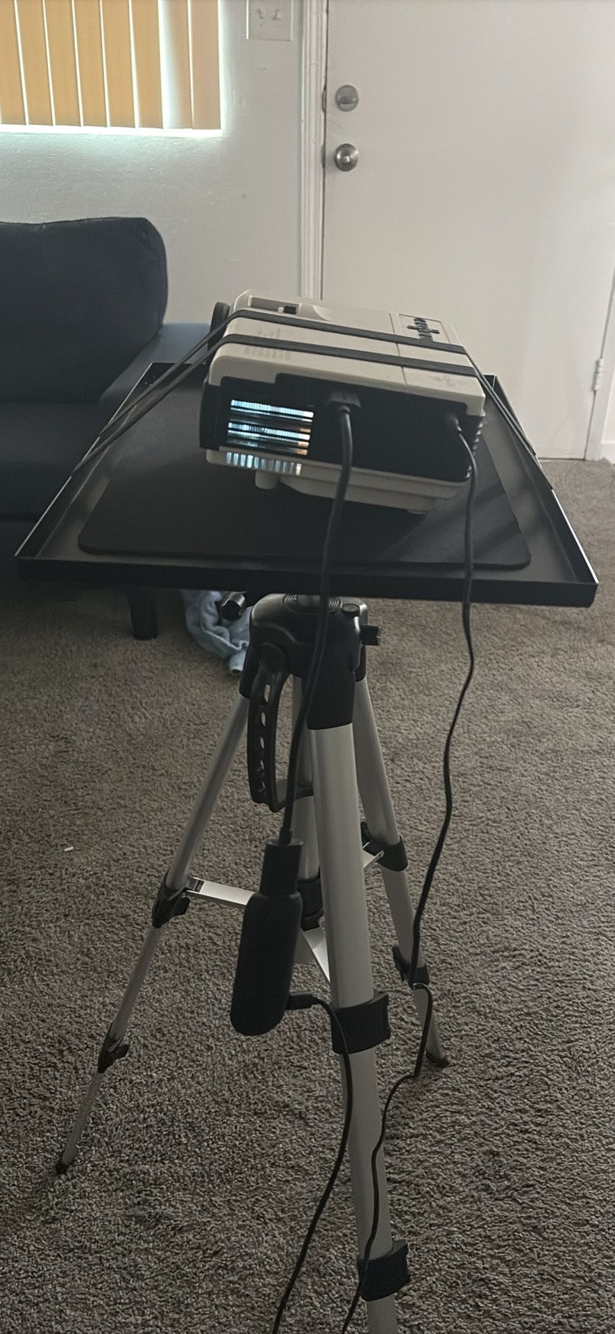 Vankyo - Leisure 470 Pro Native 1080P Projector/ With 60$ Stand For Free..