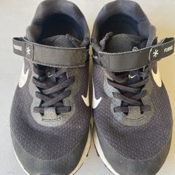 Free Nike 3.5 Youth Sneakers