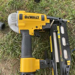 Dewalt 16 G Nailer