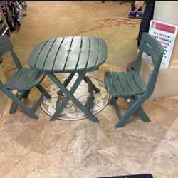 Green Bistro Table And Chairs Never Used As New 