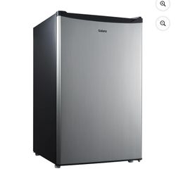 Galanz 4.3 Cu ft Single Door Mini Fridge