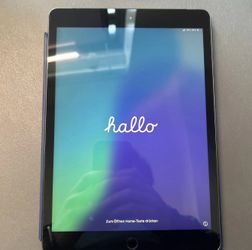 Apple iPad 8th generation WiFi & Cellular