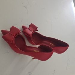 Bow Tie Heels 
