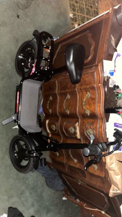 E scooter with seat 23mph