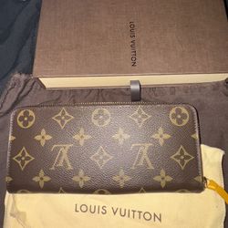 LV Wallet New