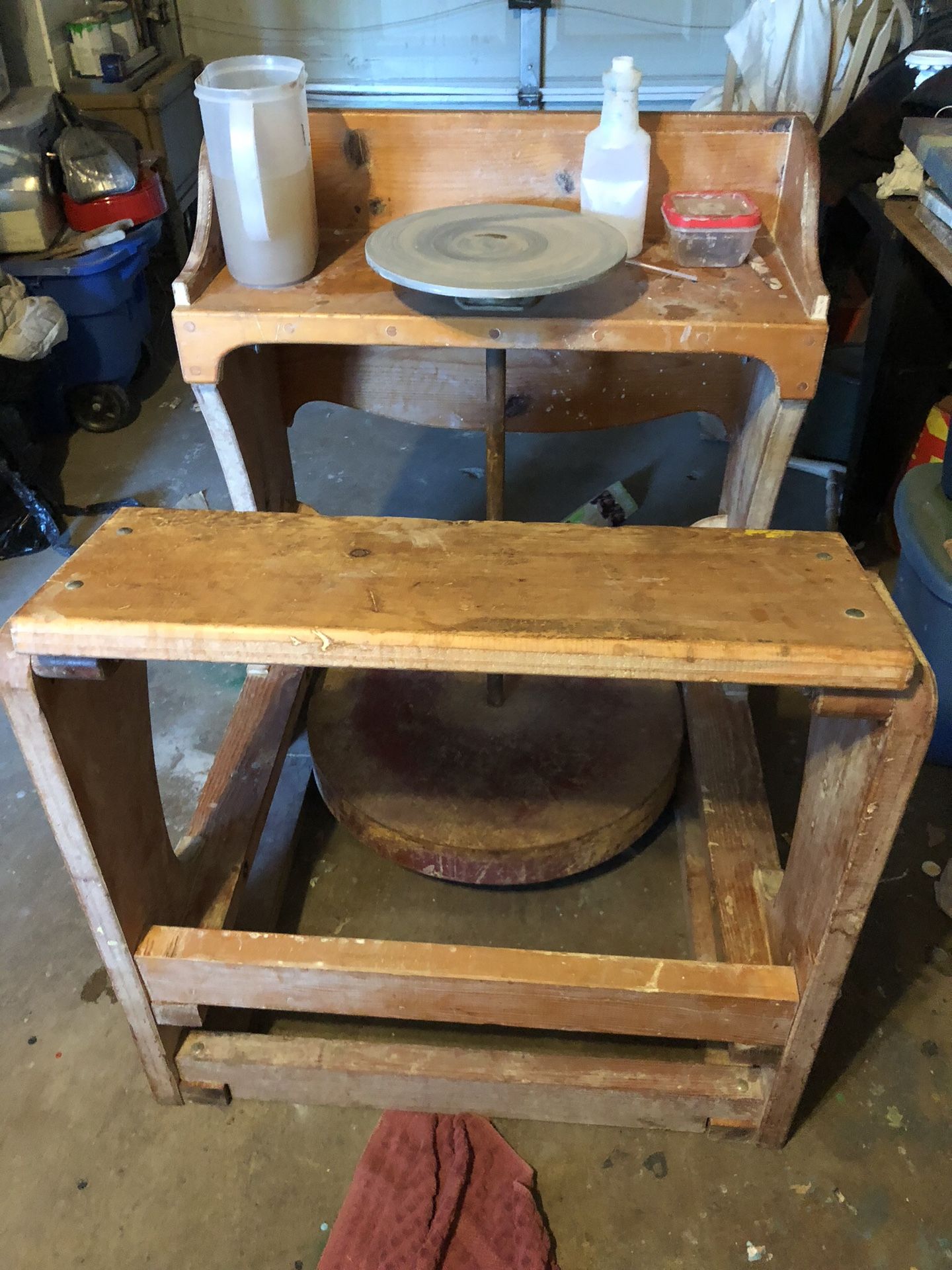 Solid 100% perfect working pottery kick wheel.