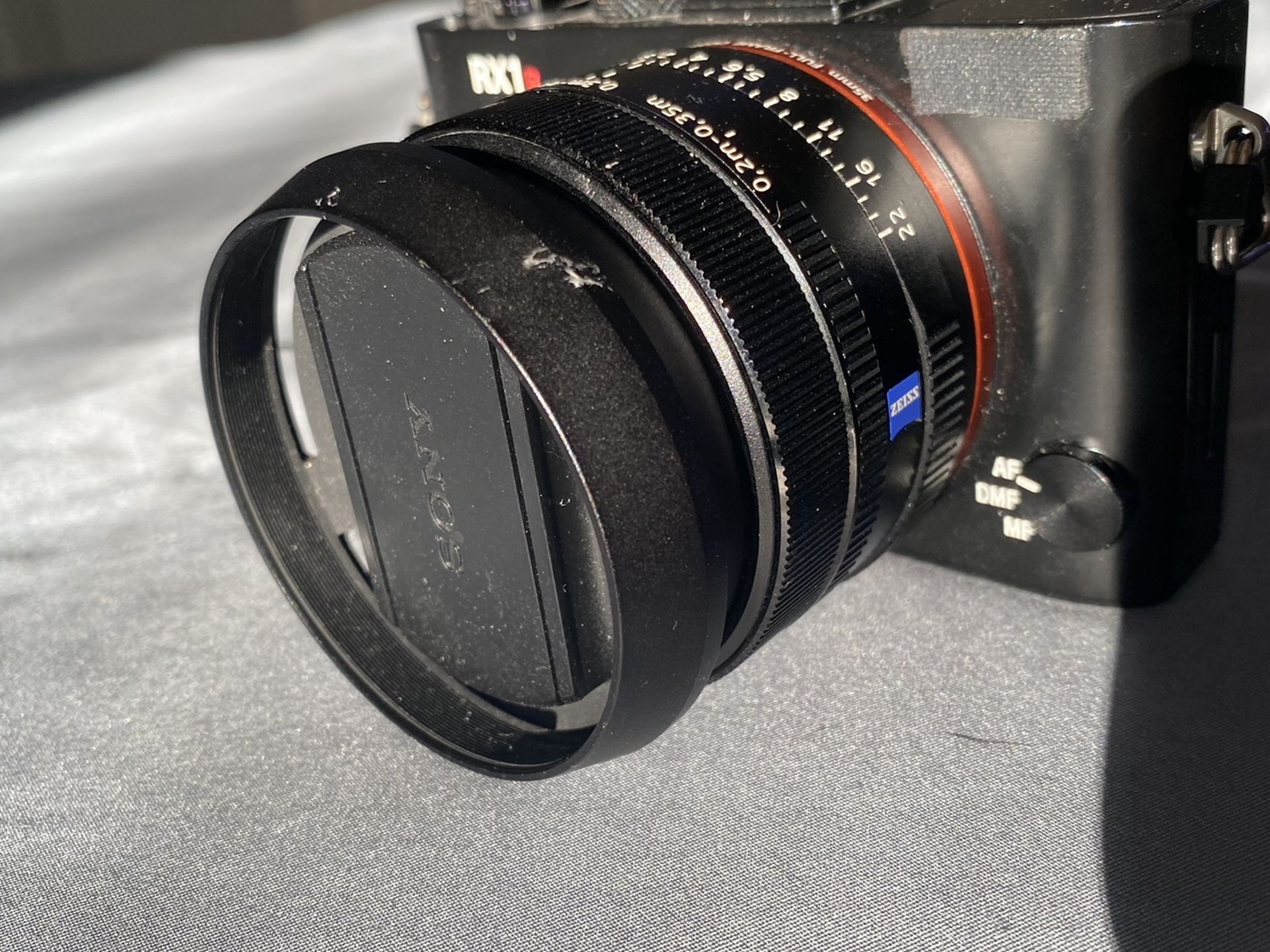 Sony Cybershot Rxr1 Mirrorless Camera 35mm