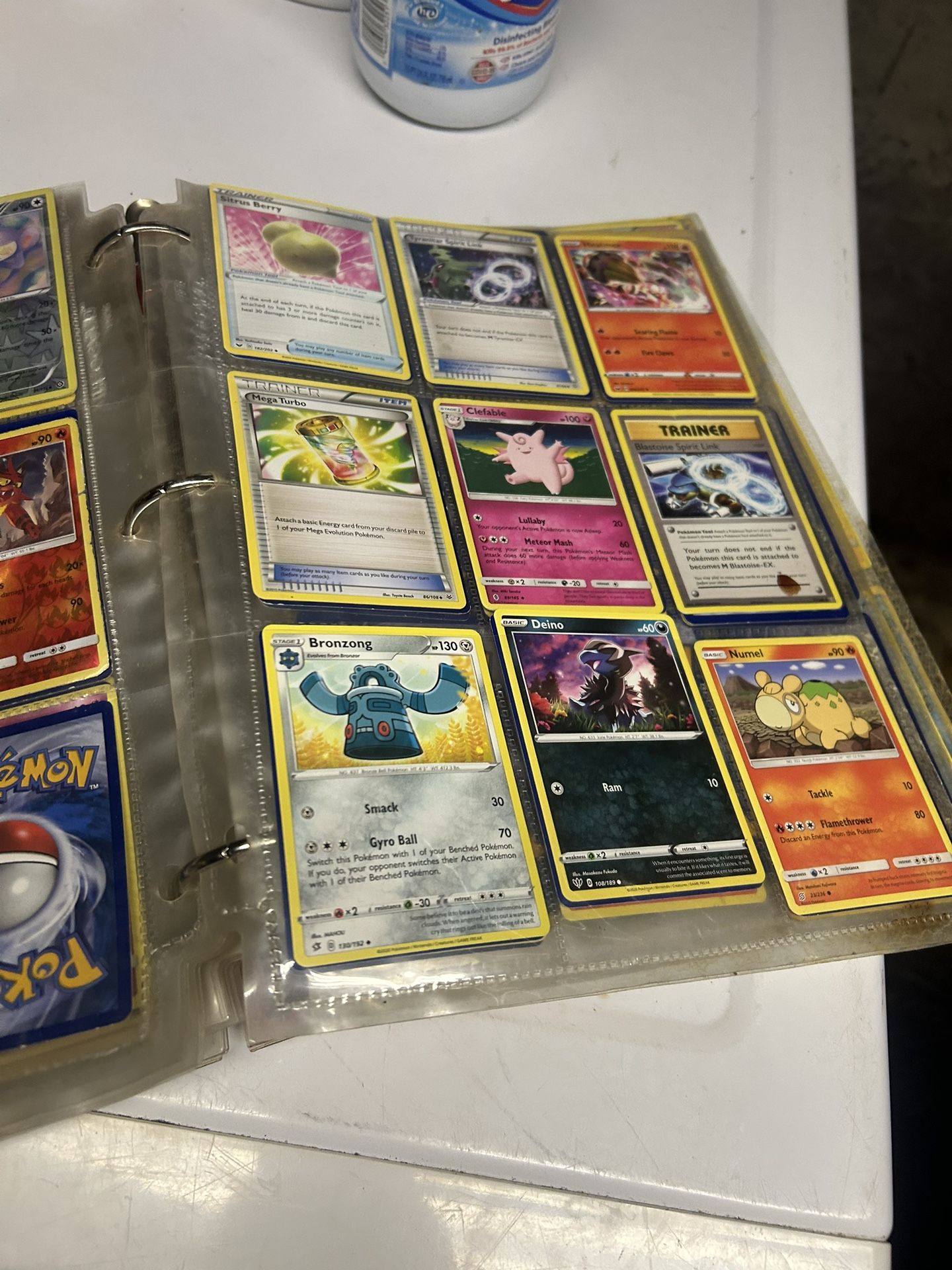 Over 250 Pokmon Cards - www.armafbd.com