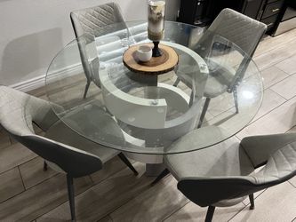 Round Dining Table