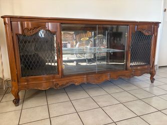 Antique vinyl player cabinet