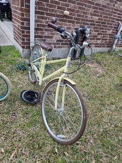 High Quality affordable fairly used Schwinn, Townie, Charmer , durable dinning Table and Chairs, wheel Chair for sales.