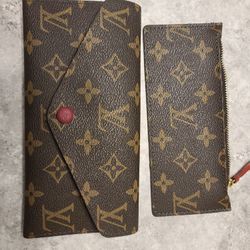 Louis Vuitton Josephine Wallet

