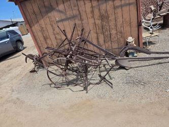 Antique Horse Drawn Farm Cultivator Plow Tool Equipment Yard Art
