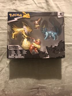 Pokemon Select Eevee, Flareon, Jolteon & Vaporeon Evolution Figure